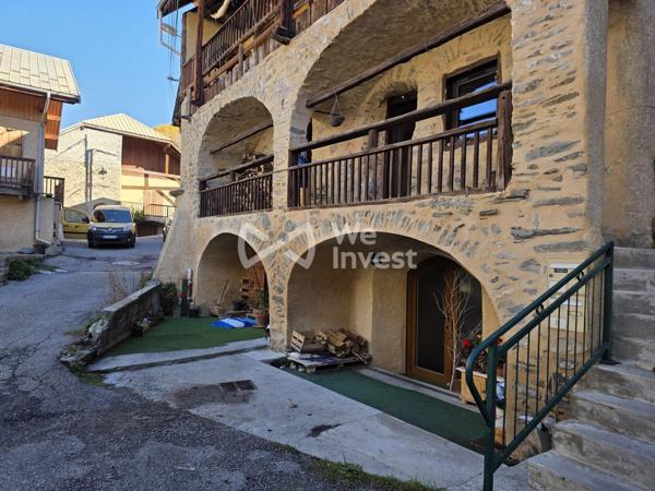 Appartement T3 avec cave te terrasse.