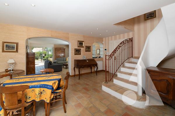 Maison 8 pièces 184 m2