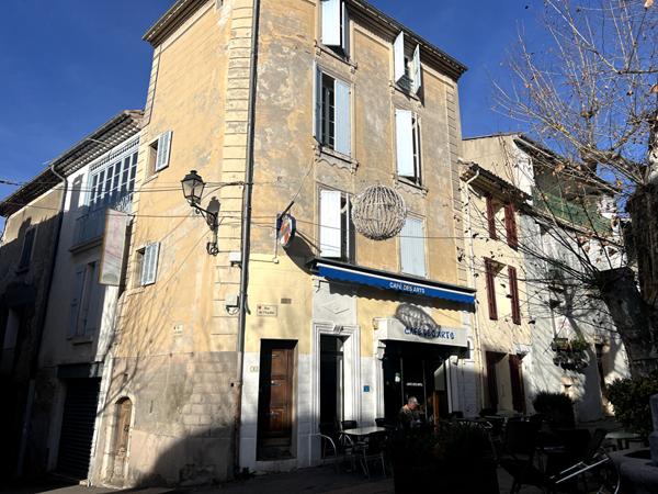 Immeuble de rapport au coeur du village médiéval de Volonne ? Idéal investisseur