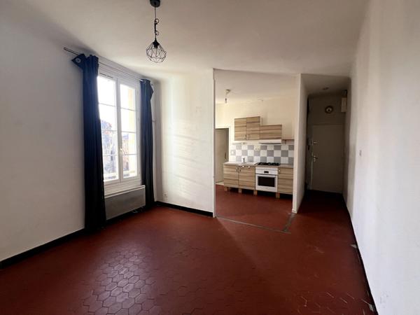 Immeuble de rapport au coeur du village médiéval de Volonne ? Idéal investisseur