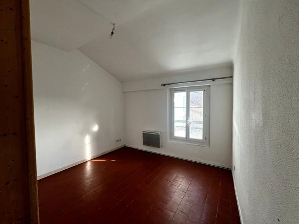 Immeuble de rapport au coeur du village médiéval de Volonne ? Idéal investisseur