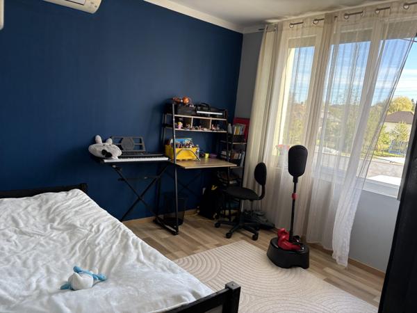 À vendre - Maison individuelle, 5 pièces située à Terrasson-Lavilledieu (24120)