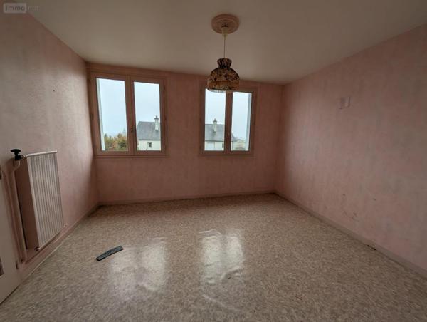 Maison à vendre à Le Lude dans la Sarthe (72800), ref : 13861/1642