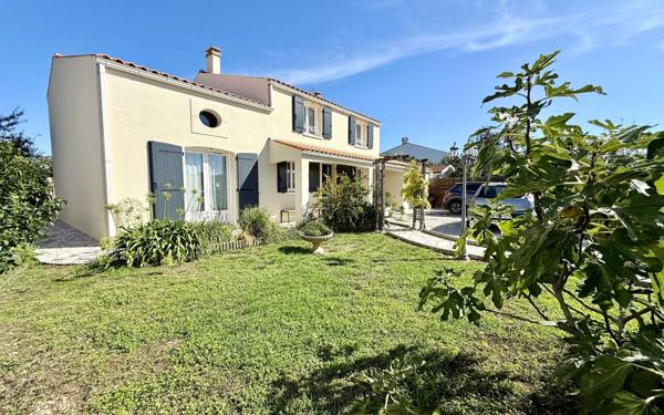 Maison à vendre    5 pièces • 150 m2 Périgny