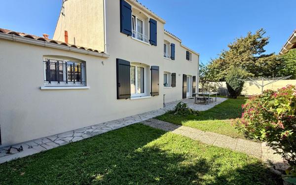 Maison à vendre    5 pièces • 150 m2 Périgny