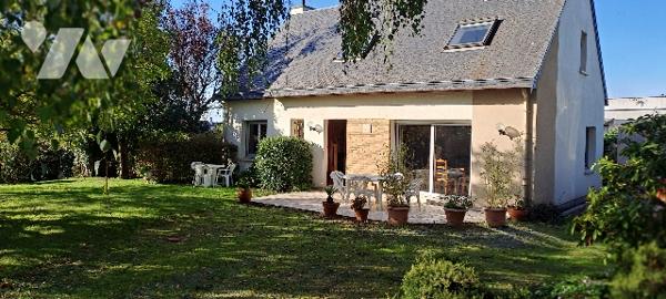 SAINT-GEORGES MONTCOCQ - MAISON 138 M² AVEC JARDIN PAYSAGÉ