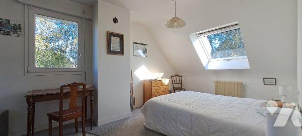 SAINT-GEORGES MONTCOCQ - MAISON 138 M² AVEC JARDIN PAYSAGÉ