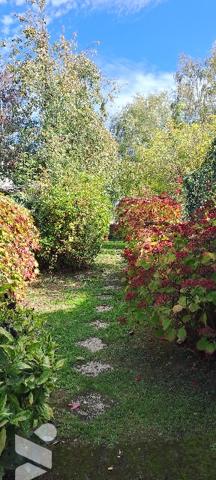 SAINT-GEORGES MONTCOCQ - MAISON 138 M² AVEC JARDIN PAYSAGÉ