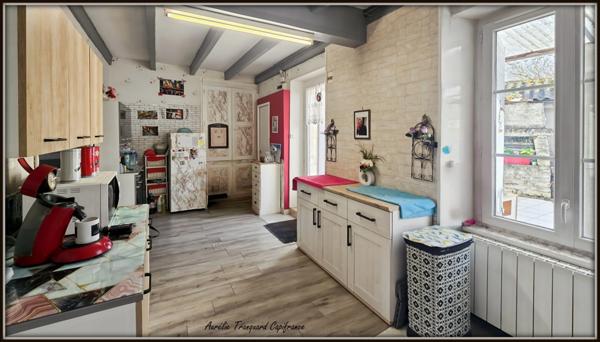 Maison à vendre 4 pièces SAINT JULIEN DE L'ESCAP (17) d'environ 90m² avec garage de 27m² et annexe dans la cour