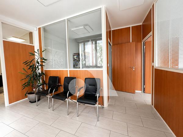 Bureaux 4 pièces 100 m2