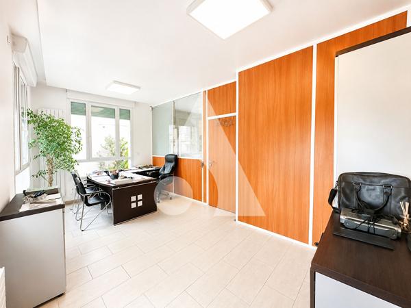 Bureaux 4 pièces 100 m2