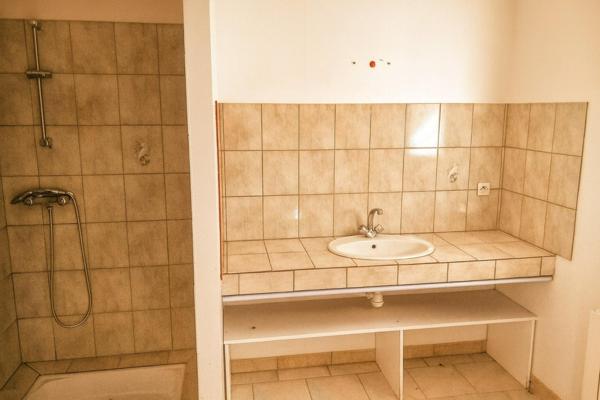 Longère en pierre rénovée de 146 m², 6 pièces