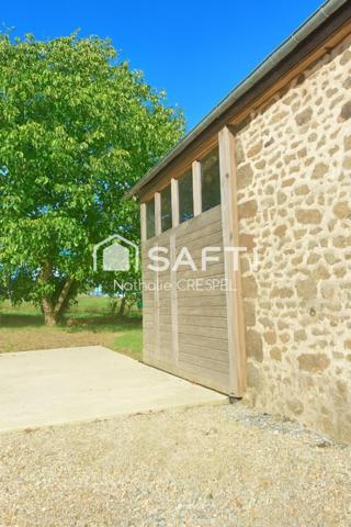 Longère en pierre rénovée de 146 m², 6 pièces