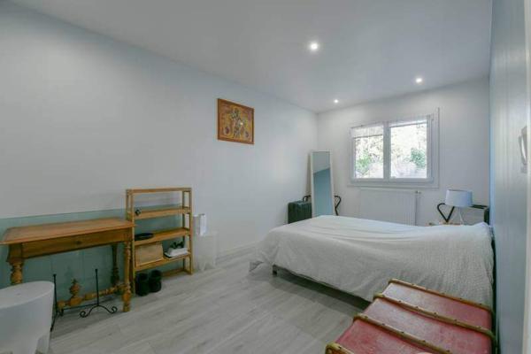 Maison de plain pied 3 Chambres / Bourg sous La Roche