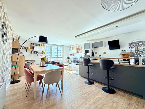 Sèvres - 3 pièces en semi-dernier étage, séjour 37 m², box - Immeuble isolé par l'extérieur