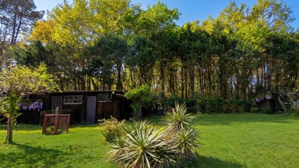 Basco-landaise rénovée, 5 chambres, un bureau, terrain 1 857 m² - piscinable