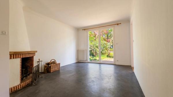 Basco-landaise rénovée, 5 chambres, un bureau, terrain 1 857 m² - piscinable