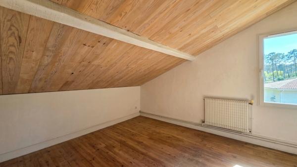 Basco-landaise rénovée, 5 chambres, un bureau, terrain 1 857 m² - piscinable