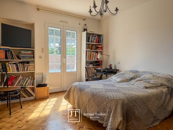 Maison
                                                                                                                                                                                                                                                                                                                        5 pièce(s)                                                                                                                                                                                                          4 chambre(s)                                                                                                                                                                                                          153  m²