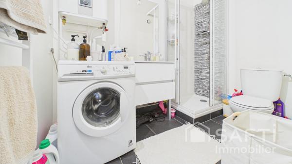 Bel appartement avec asenceur et place de parking, idéal investisseur, premier acaht.