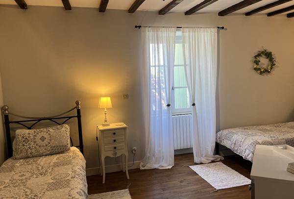 Maison familiale avec maison d'amis & piscine Palluaud