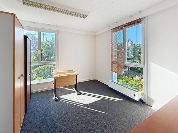 Local commercial Palaiseau 1 pièce(s) 15.65 m2