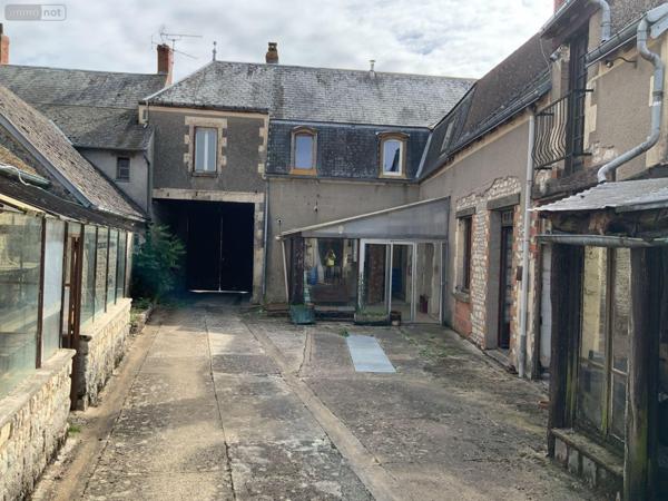 Maison à vendre à Bazoches-les-Gallerandes dans le Loiret (45480), ref : i12334/416