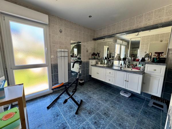 Pavillon 3 chambres avec jardin et garage