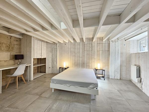BORDEAUX SAINTE-CROIX | Appartement T2 48 m² , Bordeaux