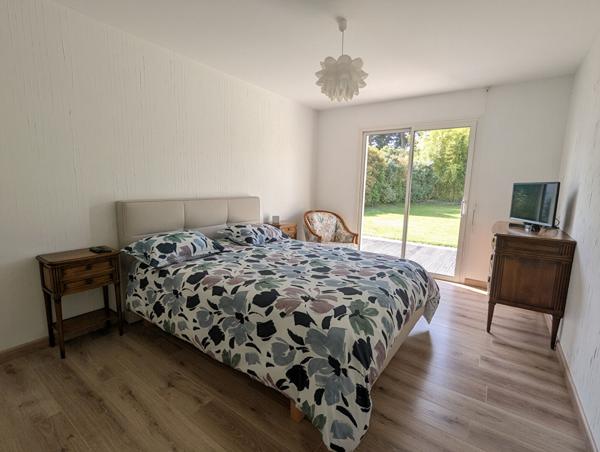 Maison familiale aux beaux volumes avec jardin de 2700 m² - Challans proche centre-ville