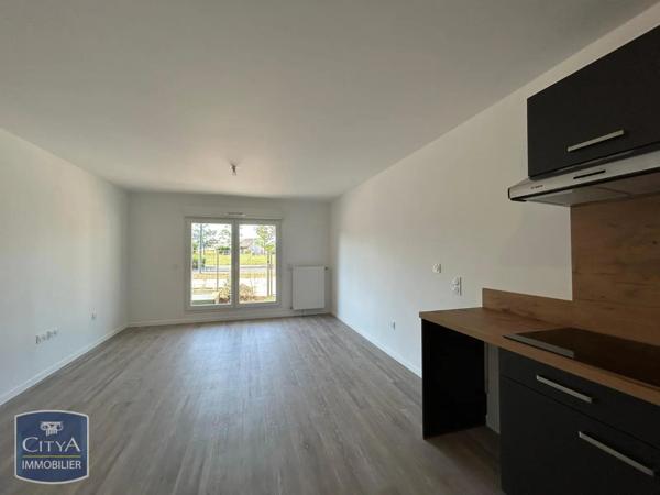 Appartement à louer 2 pièces 45.1m² Chartres (28000)