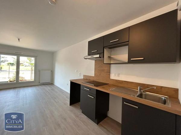 Appartement à louer 2 pièces 45.1m² Chartres (28000)