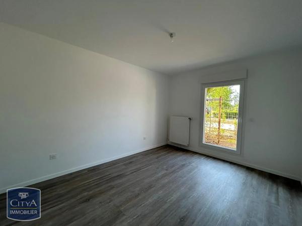 Appartement à louer 2 pièces 45.1m² Chartres (28000)