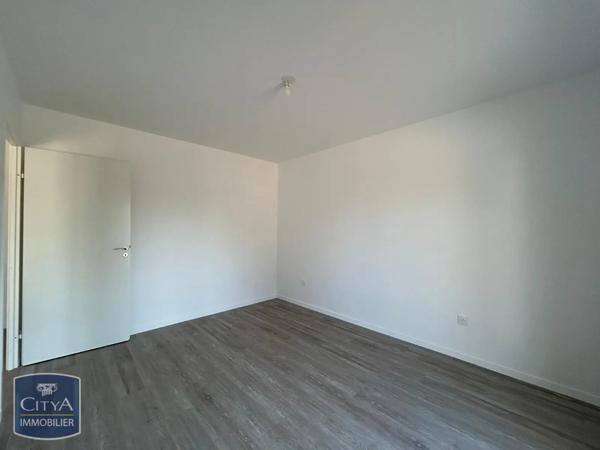 Appartement à louer 2 pièces 45.1m² Chartres (28000)