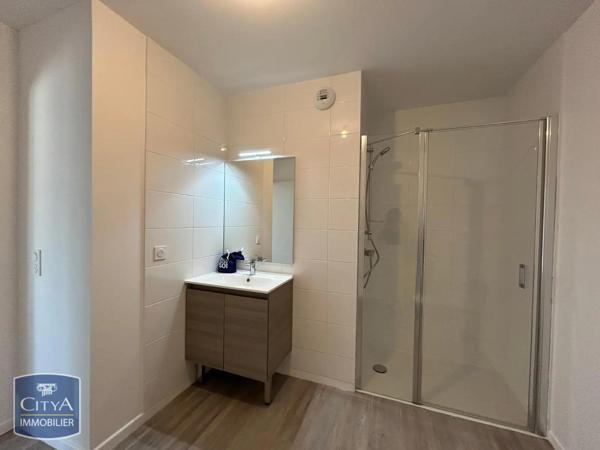Appartement à louer 2 pièces 45.1m² Chartres (28000)