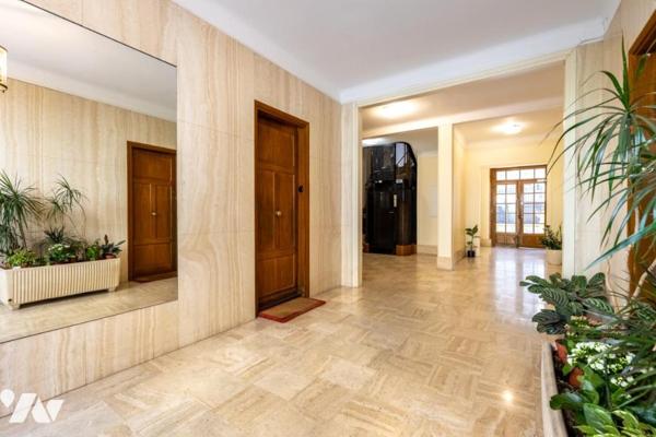 PARIS XVII- Quartier Ternes - Appartement 3 - 83 m² 