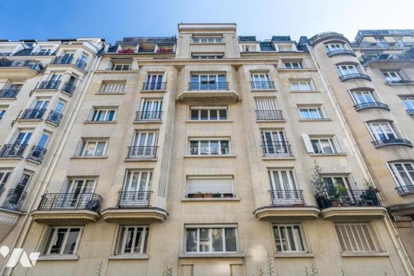 PARIS XVII- Quartier Ternes - Appartement 3 - 83 m² 