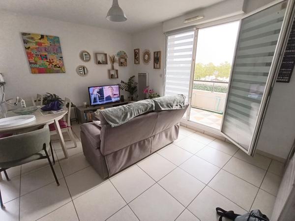 Vente
                Appartement38,84 m² - 2 Pièces -
                    CASTELNAU D ESTRETEFONDS (31620)