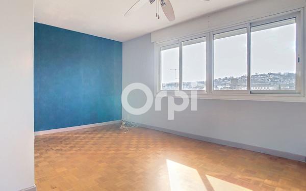 Appartement à louer    3 pièces •  Brive-la-Gaillarde