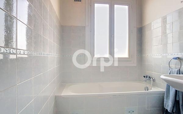 Appartement à louer    3 pièces •  Brive-la-Gaillarde