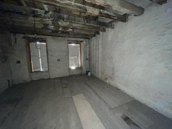 Immeuble à rénover, avec extérieur et garage