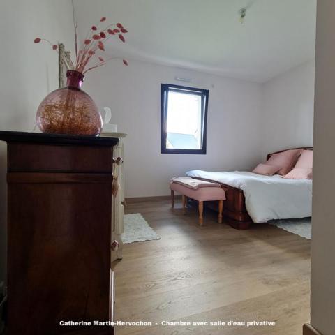 Maison de 2022 de plain-pied avec 2 chambres et garage