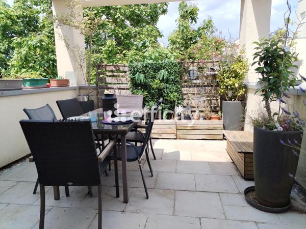 Appartement
         3 pièces
        - 70 m² Exclusivité 249 600 € *