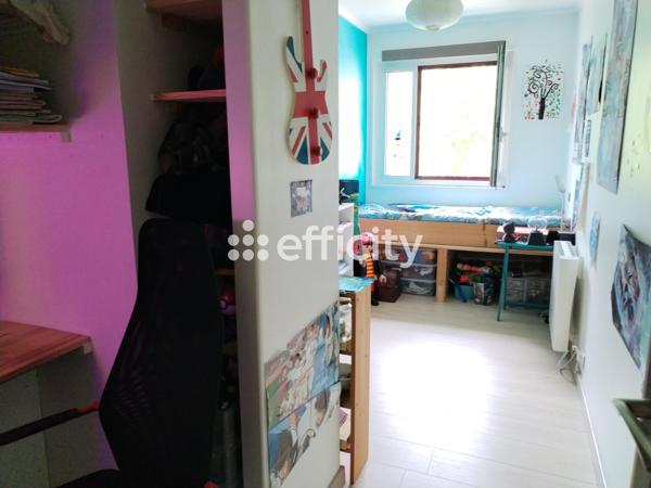 Appartement
         3 pièces
        - 70 m² Exclusivité 249 600 € *