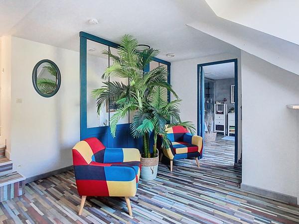 A VENDRE Maison ancienne 187 m², 4 chambres et jardin avec piscine !