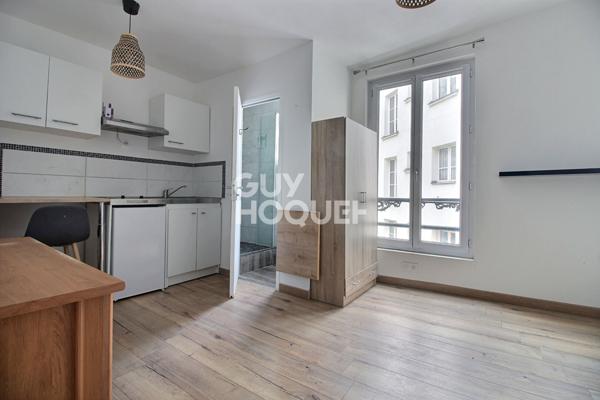 JOLI STUDIO 15 m² - Passage de Clichy Paris18