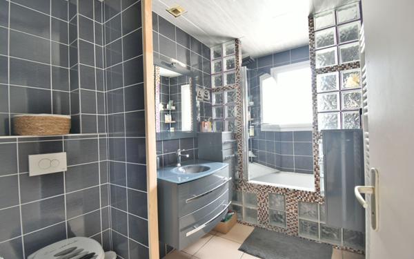 Maison à vendre    4 pièces •  Villieu-Loyes-Mollon