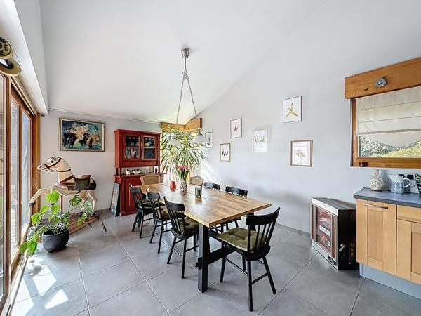 Maison 6 pièces - 180 m²