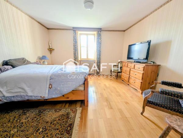 Maison familiale 152m² + Gîte 66m² proche commodités