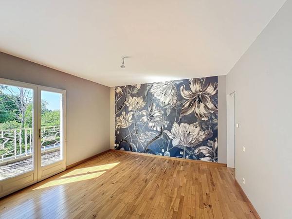 Maison à vendre 10 pièces de 195 m²